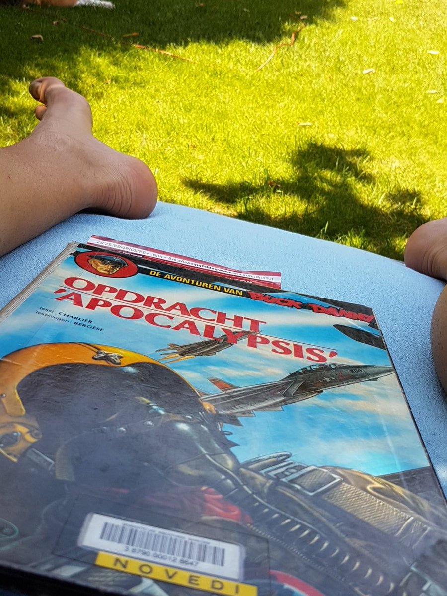 ToBaTwi's tweet photo. #Summer #Holidays #atLast #benchReading #Strips the adventures of #BuckDanny #nostalgia #70ties objective = read the whole serie at once /T https://t.co/0gzkFt2Pl1