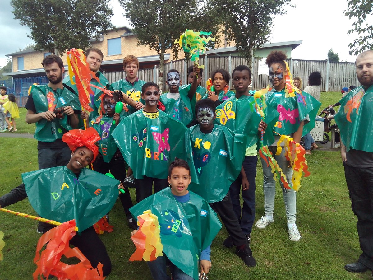 _Streetestra's tweet photo. Streetestra: teaching, learning, mentoring, dancing and music making...and plenty of mischief!  Well done everyone! https://t.co/lQxDHvxsbh