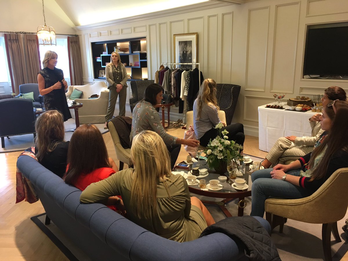 Ladies_polo's tweet photo. Thanks to @KildareVillage for a fab style preview this morning in VIP lounge... Wonderful fashion tips from Tess Purcell! 🏇🥂🎀 https://t.co/fpPQqMg9xU