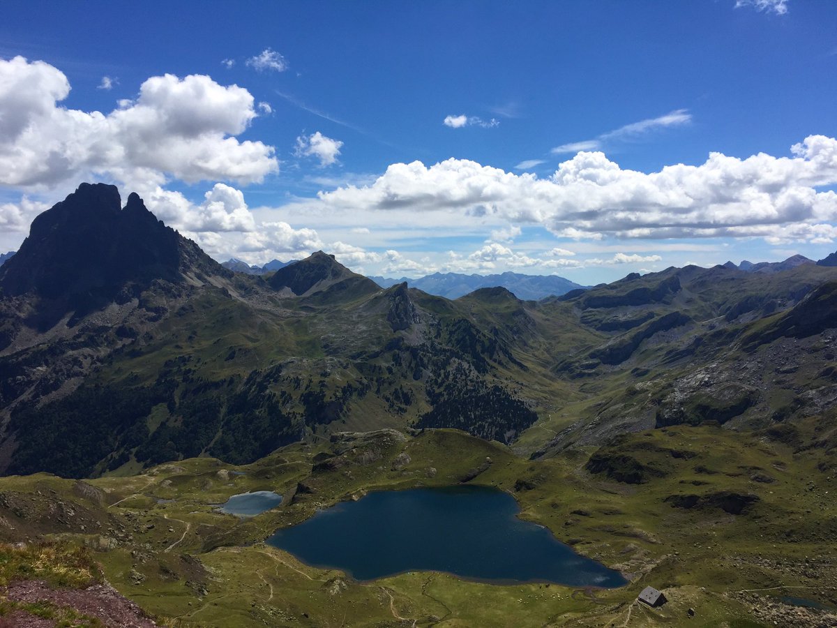 xila__'s tweet photo. Merci Jean Pierre ! 😍 #mountains #pyrenees #npy #npy3 https://t.co/Erwj0yH0WA