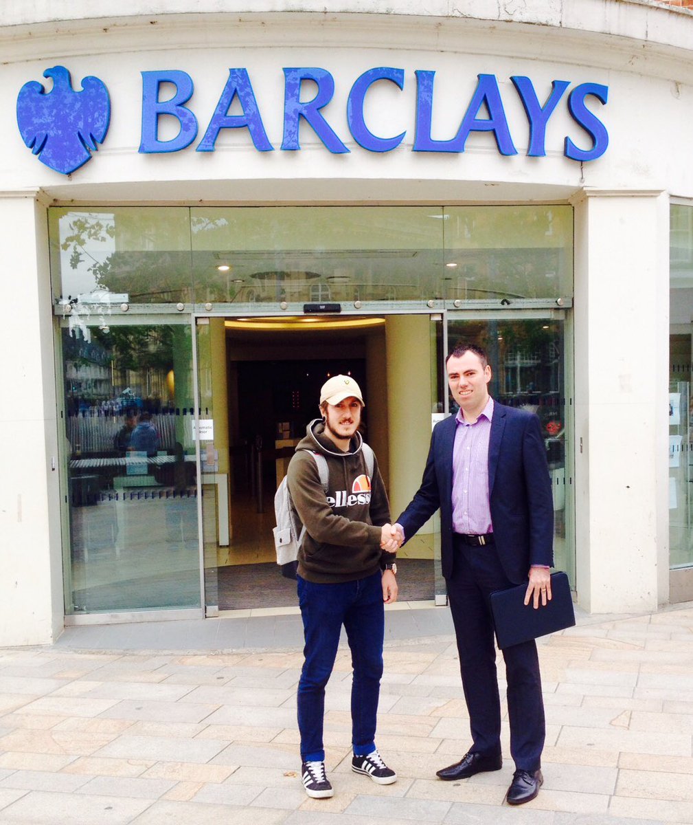 MCFCinHull's tweet photo. It's great to see our young entrepreneurs pushing their businesses forward linking in with industry mentors @BarclaysUK #challengeprogramme https://t.co/uV3GaQTpP1
