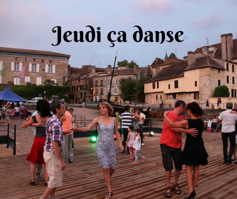 VilledeBergerac's tweet photo. Dernier "Jeudi ça danse" de l'été 😥 ce soir à partir de 20h sur le belvédère du Port de #Bergerac. Venez nombreux danser en bord de rivière. https://t.co/b1atBmiKT7