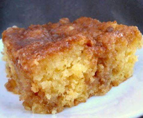 TasteRichdotCom's tweet photo. HONEY BUN CAKE
1 box yellow cake mix
4 eggs
1 c. sour cream
3/4 c. ... #tasterich #cookinglovers #kitchenware https://t.co/epUXfZBgac