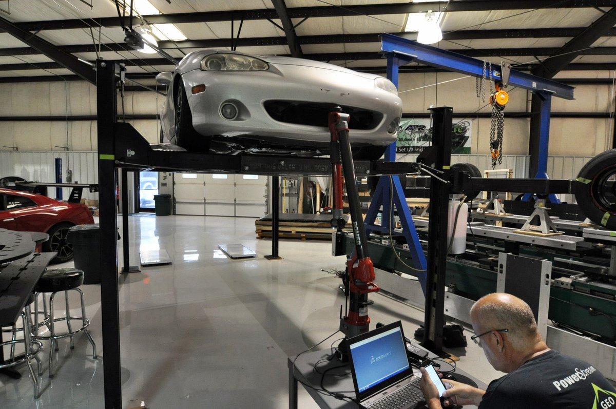 PowerstreamInd's tweet image. Had a shop guest in Friday for digitizing...custom splitter coming to a Canadian track car very soon @MX5World @MazdaMX5Cup