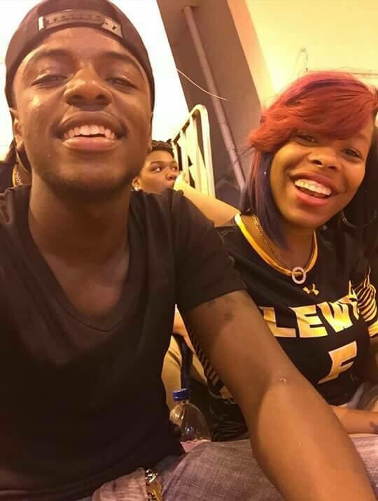 _obeyJsupreme's tweet photo. #MCMONDAYY๐๐๐#FreeNeal๐ค๐ฝ https://t.co/ajhKNz9Uxw