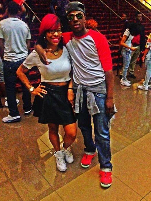 _obeyJsupreme's tweet photo. #MCMONDAYY๐๐๐#FreeNeal๐ค๐ฝ https://t.co/ajhKNz9Uxw