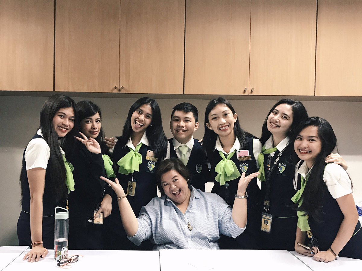 ComachCTHM's tweet photo. UST COMACH-CTHM Executive Board 2017-2018 together with the College Dean ππ #OneCTHM #OneForUSTCOMACH https://t.co/OlLAWr6ndf