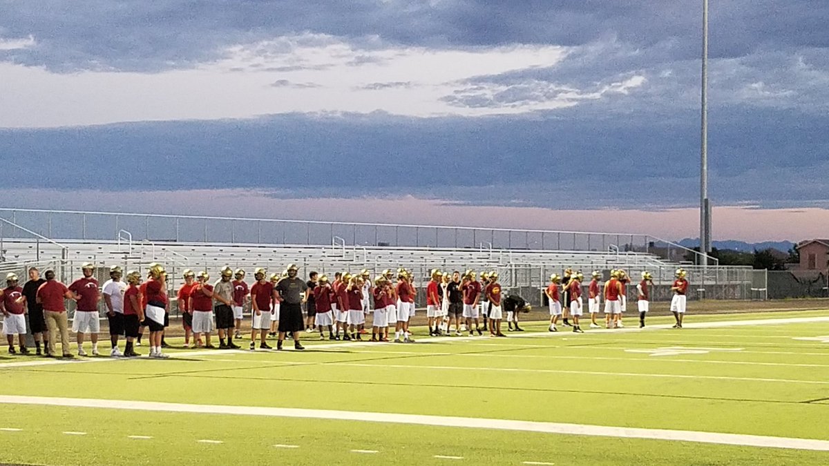 Kat_Johnson_22's tweet photo. Let the season begin! Aztec empire! Great morning for some football. https://t.co/XBnmpkG8td