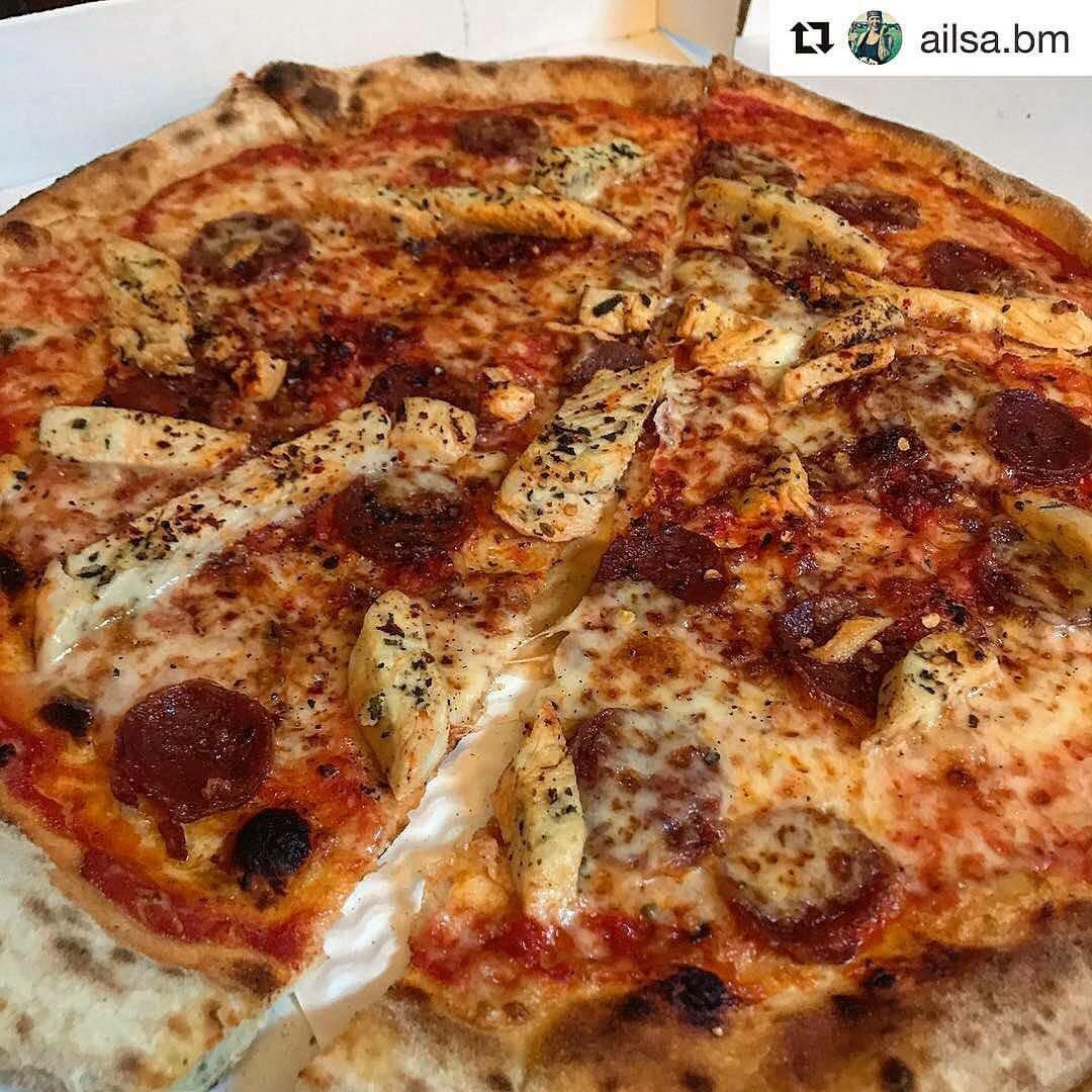 doughedinburgh's tweet photo. Monday, let's dough it all over again!🍕💪#WErDough #oopswearedoughingitagain #doughbletrouble #edinburgh #pizza #takeaway #delivery #pizzeria https://t.co/Okry4ziuHJ