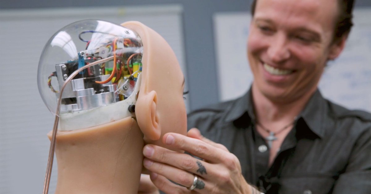 ejaculatorCom's tweet photo. RealDolls sex robots are ready to talk you into bed https://t.co/nMHSmMlivm https://t.co/txNCT99P3L