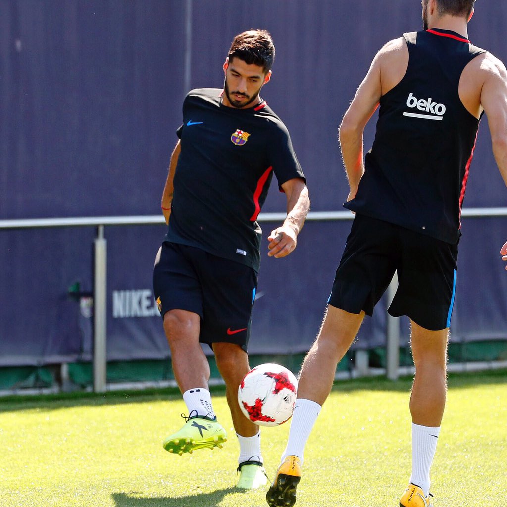 LuisSuarez9's tweet image. Siempre fuerte, positivo y mirando al futuro 💪💪💪

Always strong, positive and looking forward to the future 💪💪💪