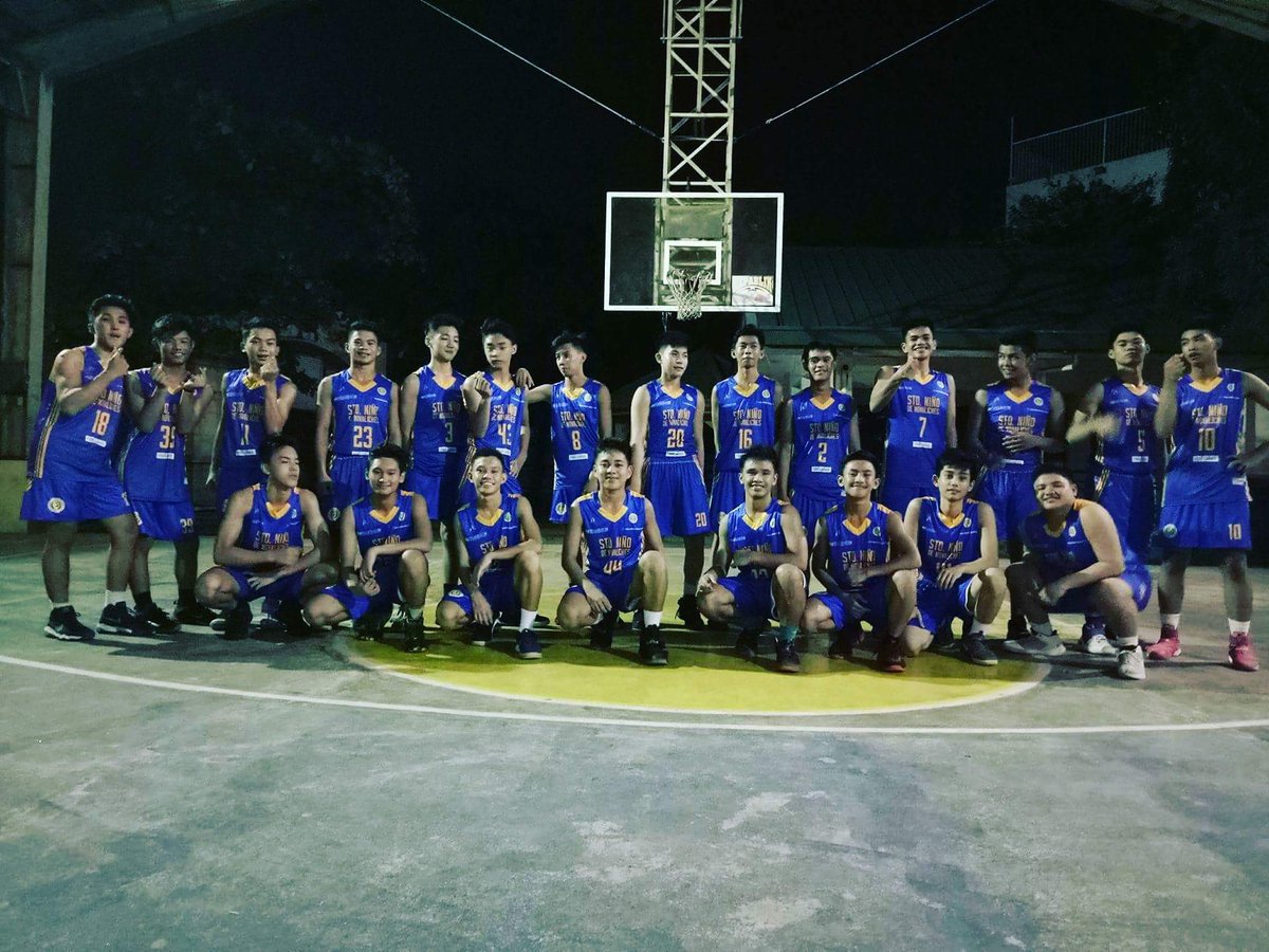 lmcuh's tweet photo. Represent gotta represent, ☝☝🏀🏀 thankyou #energence #foodgarage #aquabuilders https://t.co/jeIZ43AoYf
