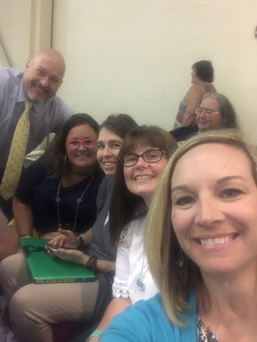 annlmorris19's tweet photo. #4cchange @ohes_bulldogs @AbbeyFutrell commit to change! #bcpsdtlc https://t.co/7B751hHEHr