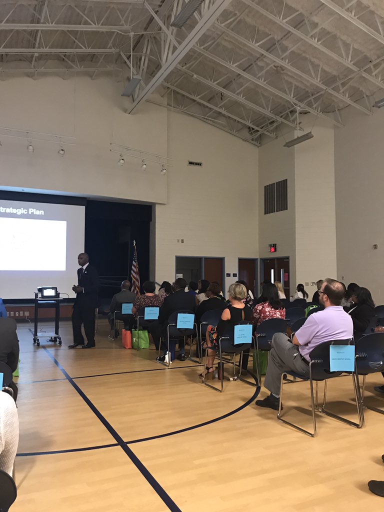 asmiles06's tweet photo. New Employee Orientation is off to a great start @VanceCoSchools #VanceCoProud #BelieveItAchieveIt #2017 https://t.co/trTxwSqVjU