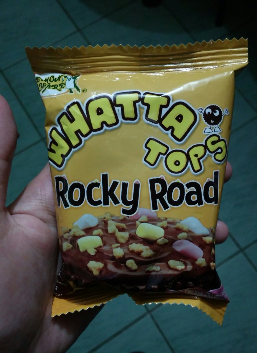 cy_sairinseu's tweet photo. #WhattaTops rocky road flavor for only 7 pesos. Bili na! 😁😁😁
May cookies n cream flavor din daw
#PromoteLocal #PinoySnack https://t.co/y5pv4GvDjA