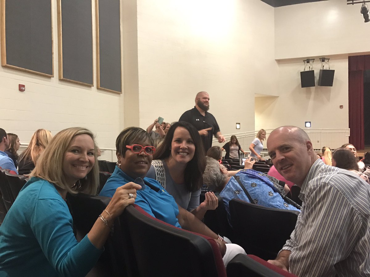 annlmorris19's tweet photo. #4cchange #bcpsdtlc commit to change! https://t.co/GdGDN3YwsL