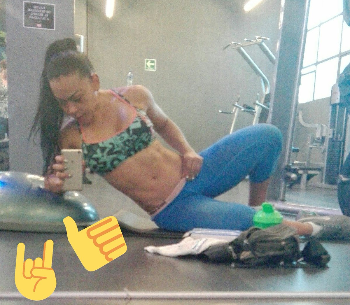 NanishRoca's tweet photo. #love_yourself #FelizLunes inicia #Abs #Cardio #FitnessModel #FitnessMotivation  #FitnessGoals #barradechocolate #14Agosto https://t.co/2IzBWTHTvL