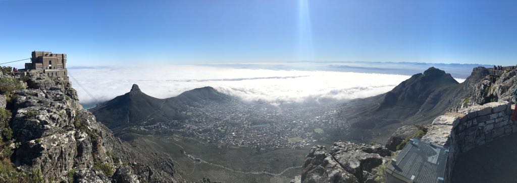 ricky10irwin's tweet photo. Just under a week ago, I did something I never thought I could do #topoftablemountain #climbedit https://t.co/E2ZeqD7Am1