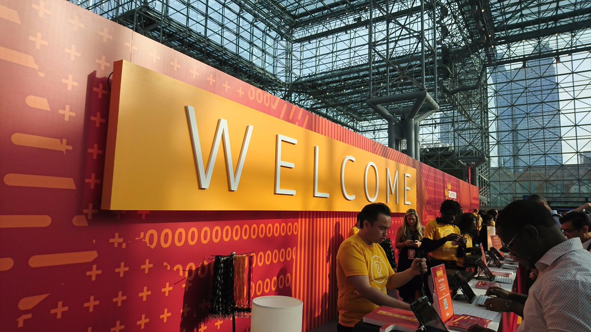 codewithflo's tweet image. The AWS Summit is kickin'! So happy to be here and learning 🙌🏻
@amazon #AWSSummit #AWSSummitNYC #AWSSummitNYC2017 #AWS #NYC