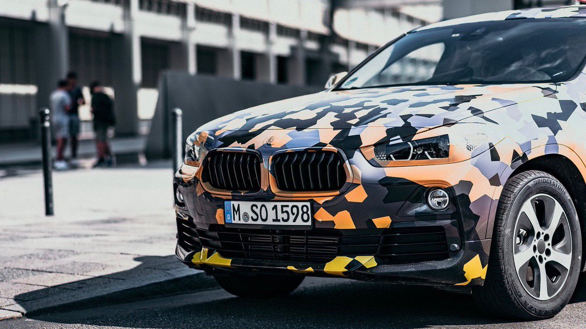 BMWGroupFrance's tweet image. Un caractère bien trempé. 
La Nouvelle BMW #X2 est impatiente de se dévoiler sous sa robe définitive. Restez connecté.