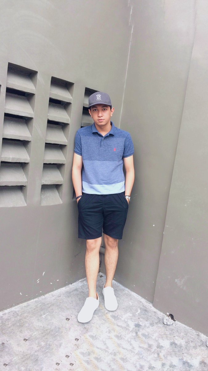 GwapoClub's tweet photo. Gwapo spotted: @jhnplpzrr 😍 #GwapoClub https://t.co/suL5RhRC7V