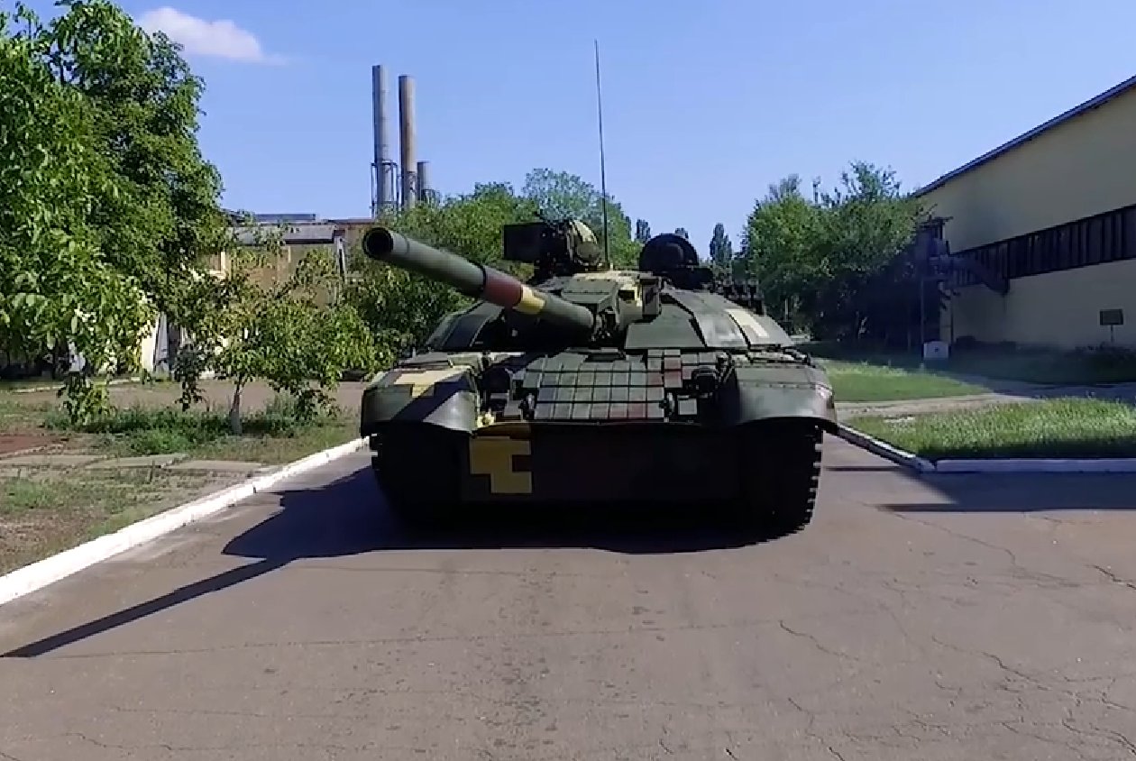 Defence Blog Ukraine Unveils Main Combat 3tank Upgraded T 72 Amt T Co Mxgqz45sov