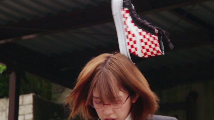 Kaoru 永夢が1話から履いてるスニーカーってパラドクスカラーなのか ほんとエグゼイドはネタが細かいな Nitiasa 仮面ライダーエグゼイド