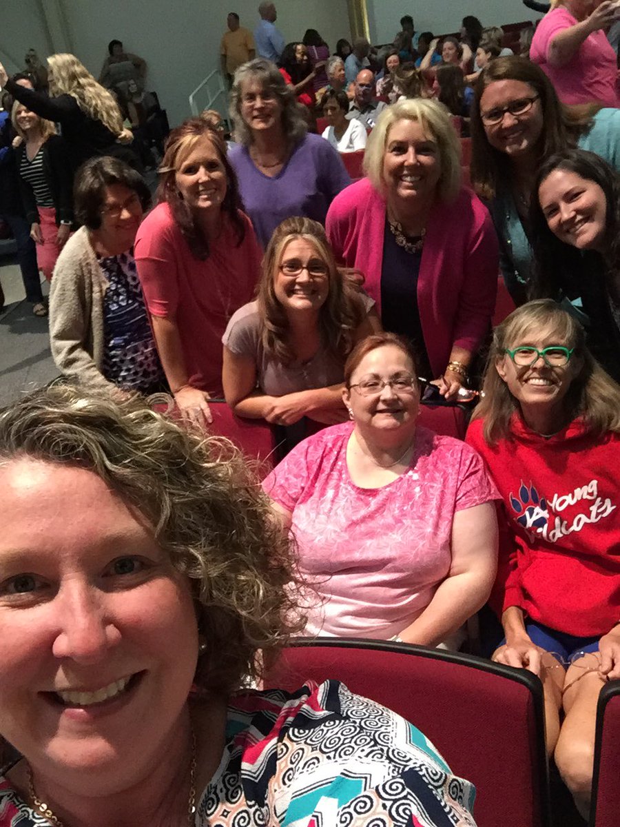 bcpssaralecroy's tweet photo. Ready for 17-18 school year! #4cchange #bcpshuskies #igniteleaningbcps https://t.co/sUyQMrzuPA