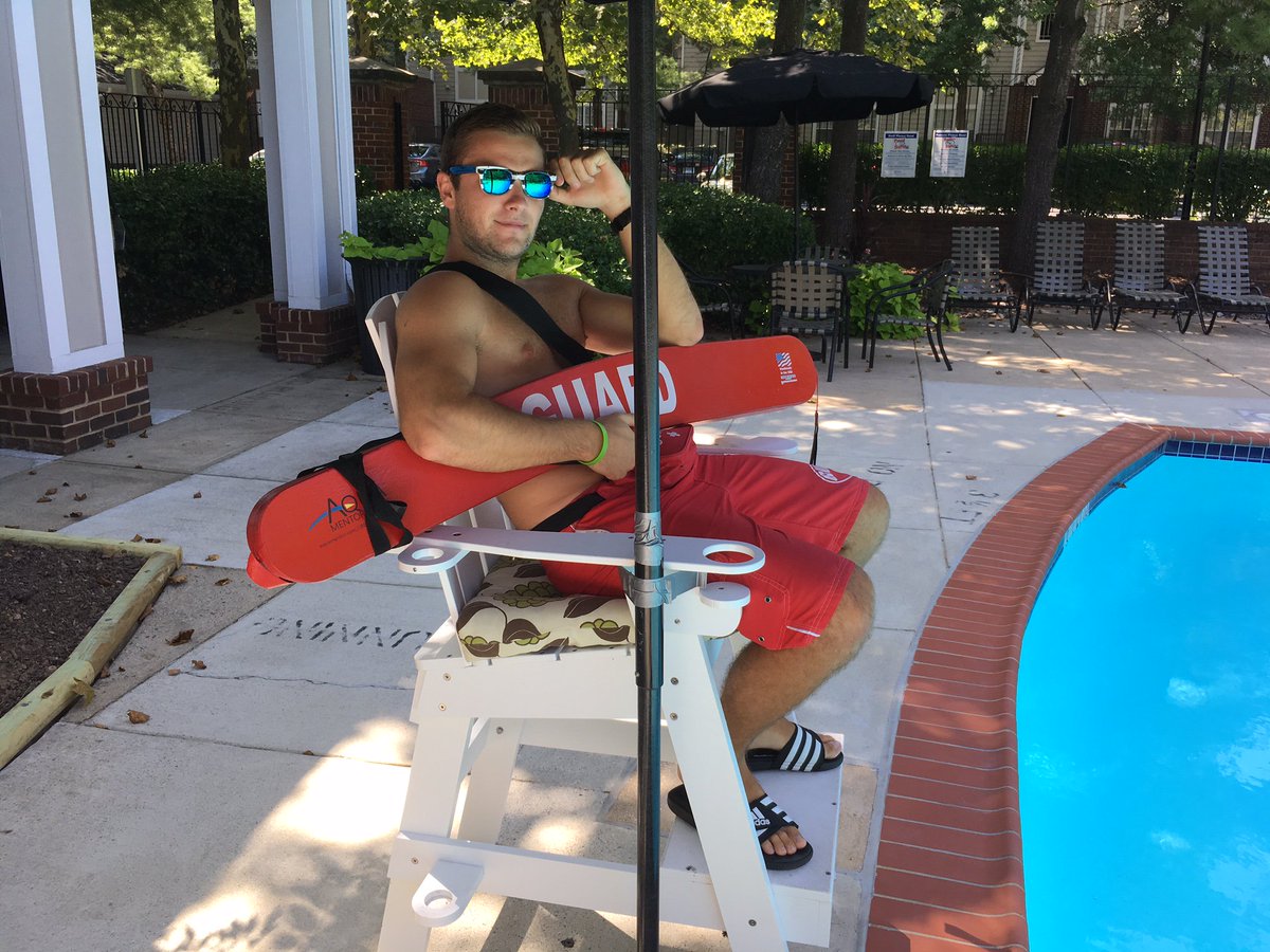 CPI_Pools's tweet photo. Aleksandar Stosic received his #zap nomination at Beacon Place in Gaithersburg, MD #continentalpools 😎 https://t.co/x6Czq7CoQr