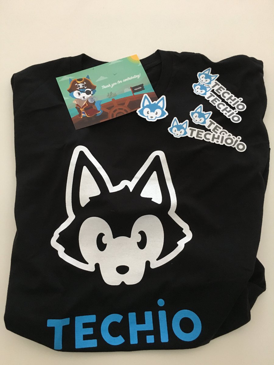 clementplop's tweet image. Look at what I just received! Thank you @CodinGame !#techio CC @cavalierch