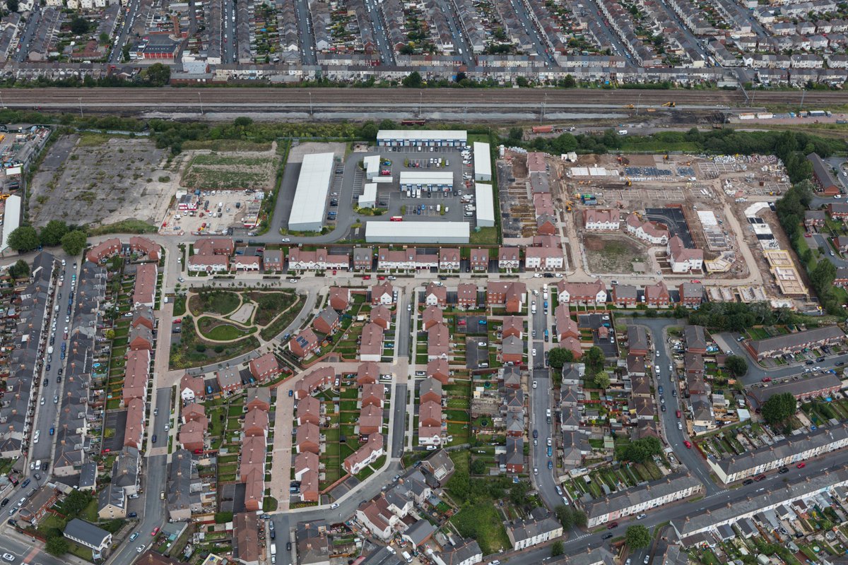 Jesstrought's tweet photo. A great aerial view of @LoftusVillage in Newport. @Lovell_UK are proud to be working with @poblgroup &amp; @StrongsCQS on this fantastic scheme! https://t.co/CXdjyv0L7P