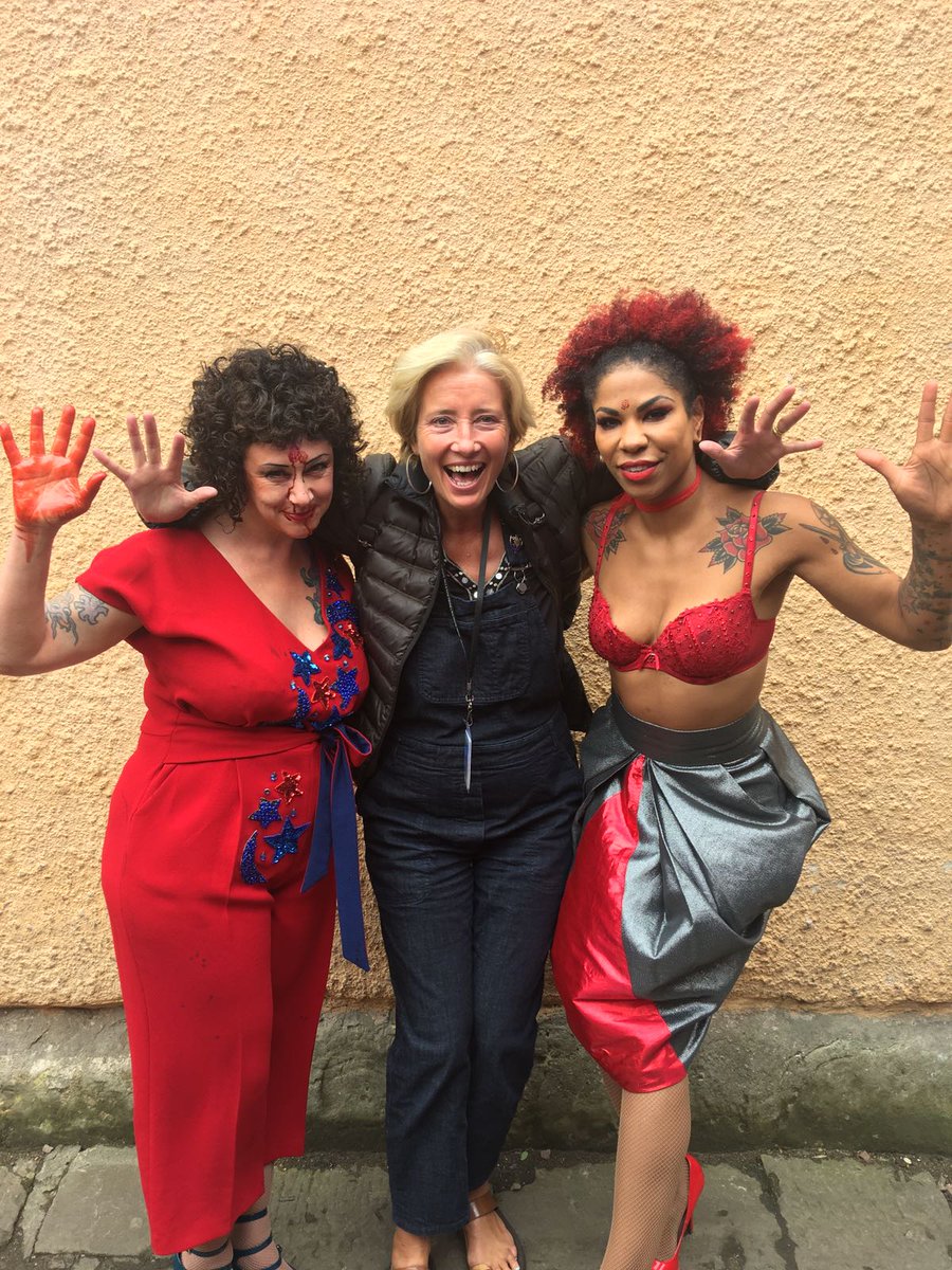 circus_flora's tweet photo. @CarneskyProds and @missa_blue with Emma Thompson who loved the show #Bleedingwoman #edfeministfest @ThePleasance https://t.co/JJkYNdymAB