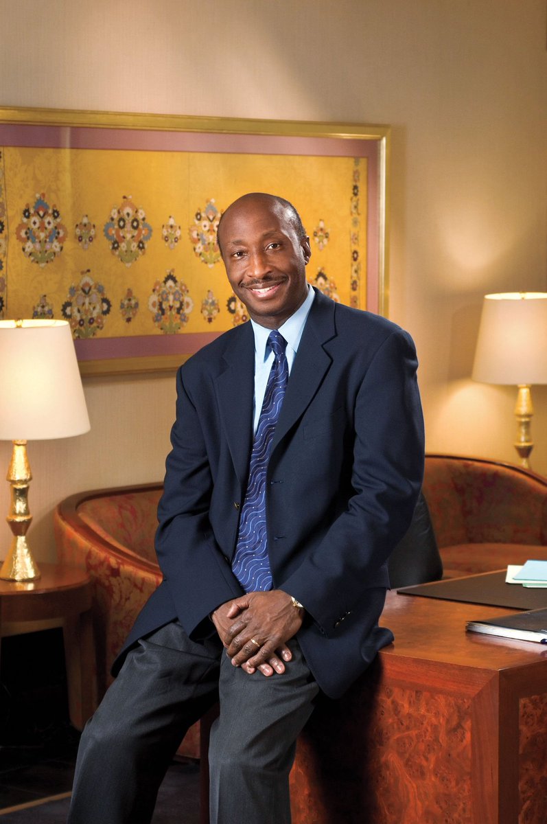 RedTRaccoon's tweet image. RETWEET SUPPORT FOR MERCK CEO KEN FRAZIER

The end of hate will only come when more business leaders put pressure on @realdonaldtrump

8/14