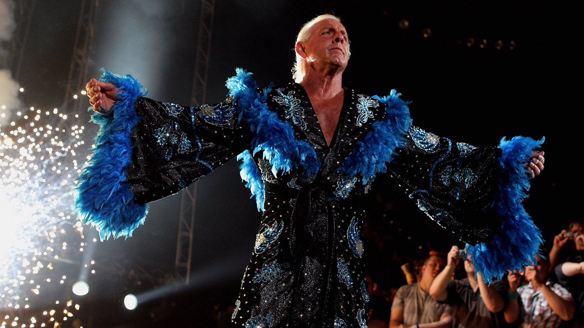 Wrestling legend Ric Flair hospitalized with "tough medical issues" bit.ly/2hZa6nb https://t.co/SY8SotMhXt
