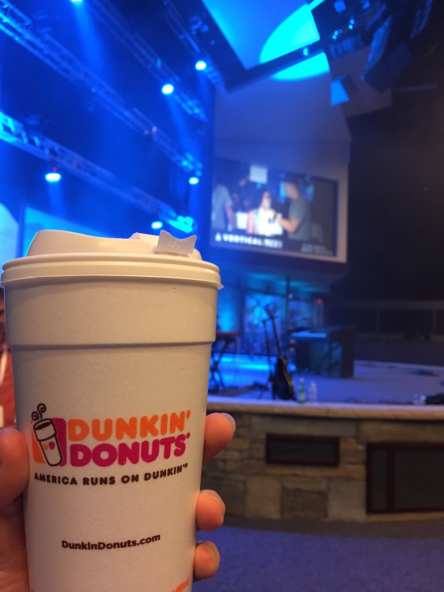 sarahncarlson23's tweet photo. Ready to rock at #verticalchurchconference ❤️ https://t.co/w9T07Mhri9