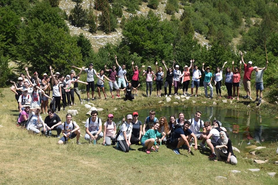 SHLSarajevo's tweet photo. Fotografije s uspješnog završenog projekta Mostar Summer Youth Programme. #SHL #FOA #angažman https://t.co/fjXySyJMVw