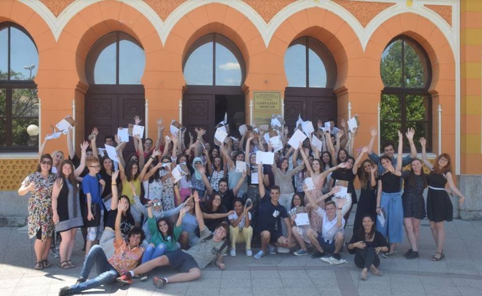 SHLSarajevo's tweet photo. Fotografije s uspješnog završenog projekta Mostar Summer Youth Programme. #SHL #FOA #angažman https://t.co/fjXySyJMVw