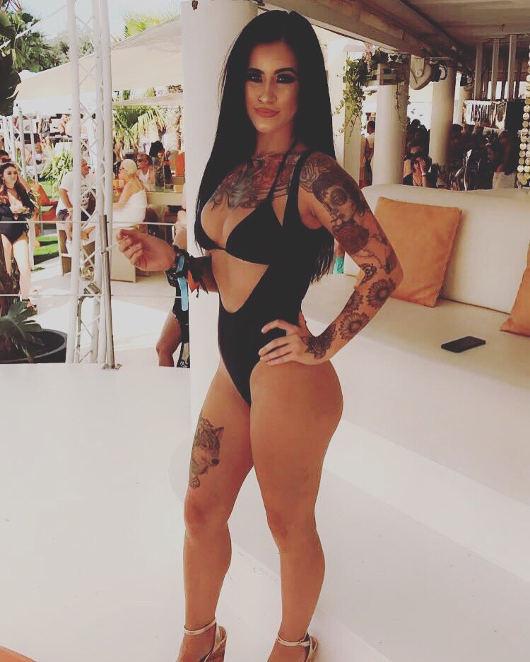 Damon_Hess's tweet photo. No words on fire 🔥🔥 @cheree_lou09 @OceanBeachIbiza #Headkandi #ibiza #ibiza2017 https://t.co/j7jDe4lYbh