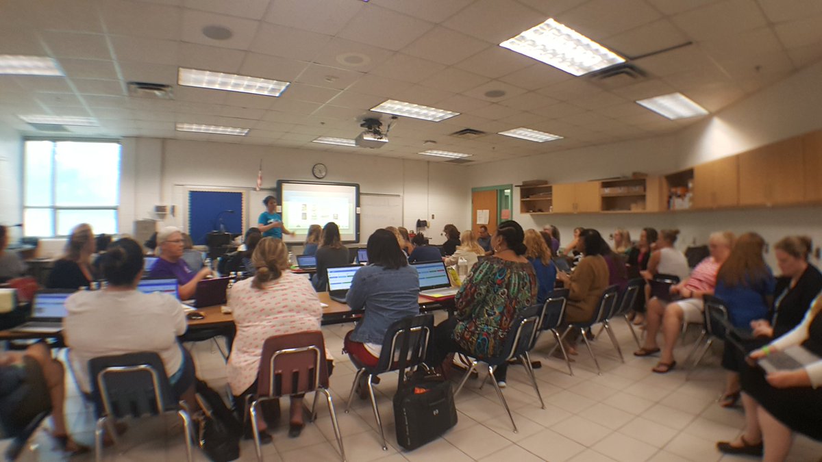 TechWarriorKES's tweet photo. Excited to hear from Co-founder of @playposit and this fantastic tool! Packing them in here! #VBSummit17 #vbits https://t.co/K5EC3TkMHA