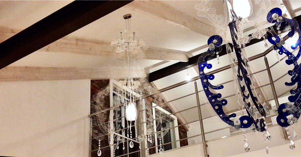Wildetecture's tweet photo. Trianon House chandeliers influenced by coralscape constructed by elements of Perspex. #lighting #homedecor #Design #chandelier https://t.co/IPVkJYq4nb
