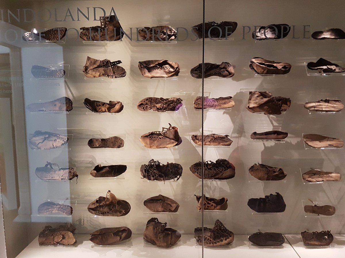ticiaverveer's tweet photo. 'The wall of shoes' #RomanBritain Over 421 Roman shoes have been found at @VindolandaTrust at Hadrian's Wall https://t.co/vT2vphuQwG https://t.co/5H4tQSQcnG