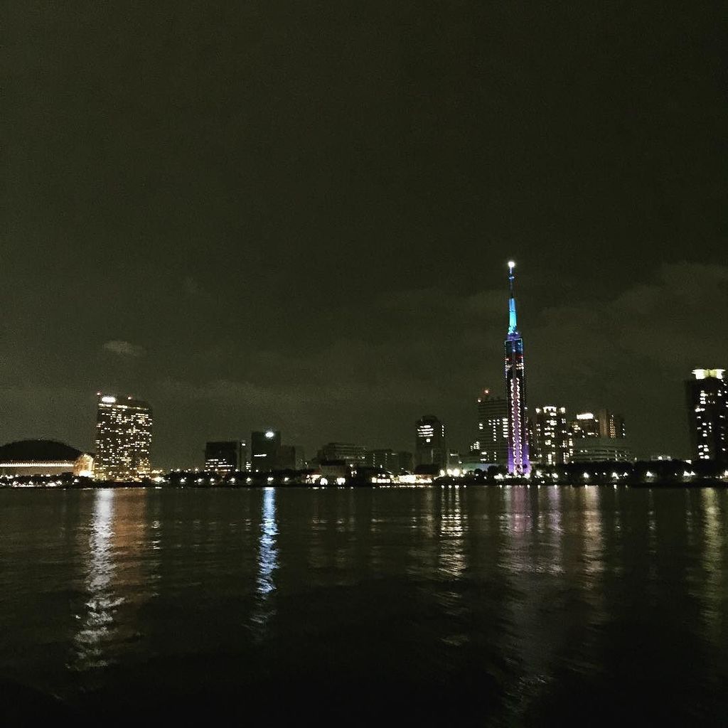 lovekomarin's tweet photo. ※
お母さんとお姉ちゃんが市営納涼船のナイトクルーズ行ってきたよ！
お得感いっぱいでご機嫌なご様子😊
とても綺麗な夜景だったよ
ボクとお父さんは、またまた港でお留守番さ😒
※
Mom and Bigsis went to nig… https://t.co/OPazBLHciq https://t.co/Jwg1kEgTPE