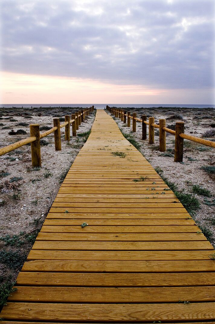 alvaronadalb's tweet photo. En #Almería, de impresionantes parajes y un legado artístico excepcional, se respiran naturaleza, cultura y cine. #DescubreEspaña https://t.co/kt76v3iuGs