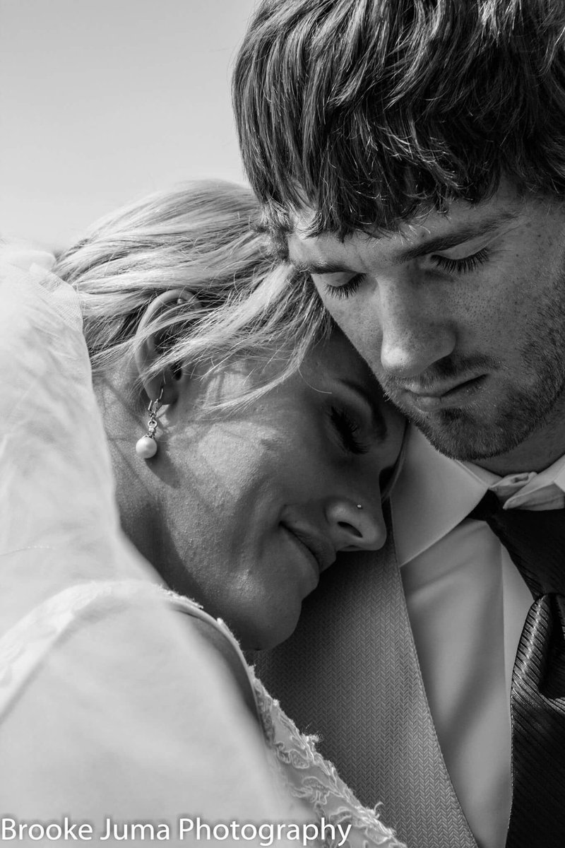 brookemarie_4J's tweet photo. Just obsessing over the images from this weekends wedding 😅💞 https://t.co/jaZugy7HyC