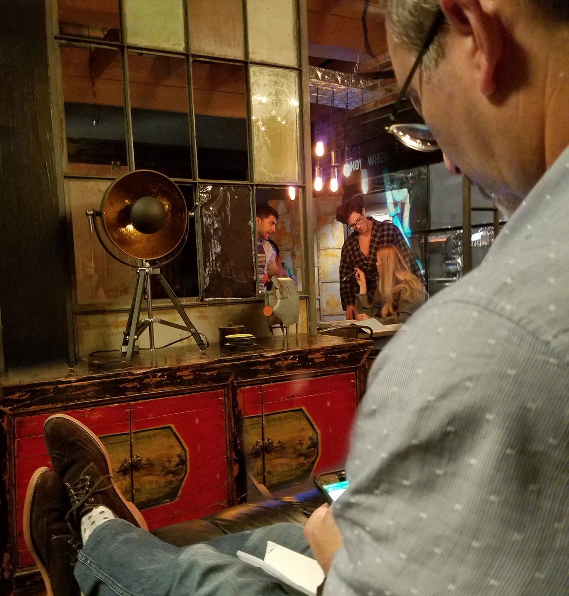 My fav pic of <a href="/EmmaIshta/">Emma Ishta</a> <a href="/KyleHarris/">Kyle Harris</a> <a href="/teshrajan/">Ritesh Rajan</a> from tonight's ep because I'm big and they're s0 tiny. Unlike in real life. <a href="/StitchersTV/">Stitchers</a>