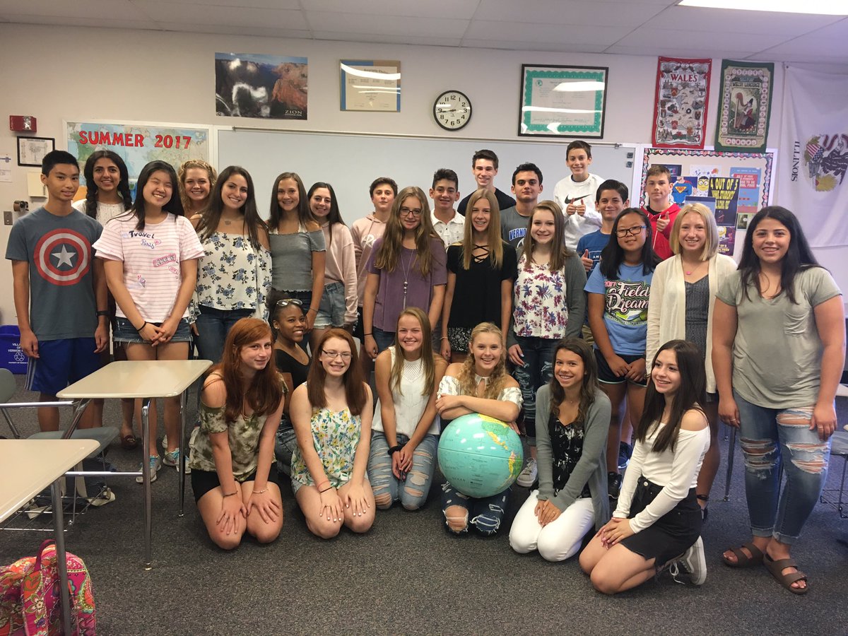 VHHS_Oliver's tweet photo. 1st period Geography! Starting the year off right! #olivergeo #VHWay https://t.co/3cszPNdP2g