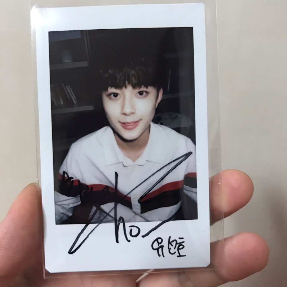 sa181gl's tweet photo. 🌼2017.08.14🌼
흐허ㅜㅠㅜㅠㅜㅠ당첨되고 하루하루 선호폴라만기다렸는데 오늘 뙇!!!!!🐥봉지도 이쁜 핑쿠 봉지!!!
#연습생닷컴 감사합니당! #선호폴라 주셔서ㅜㅠㅜㅠㅠㅠㅠ💛💙💜💚❤ https://t.co/7INHZPBWjx