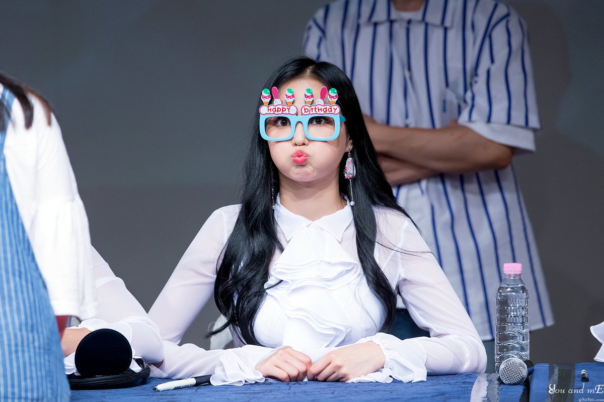980810_com's tweet photo. 170812 신촌 팬싸인회 예은 (@CUBECLC )
https://t.co/HTX0y3igMc
https://t.co/kv25d1ujz6
https://t.co/hZy8S9Ixz0 https://t.co/xEywrAKAs8