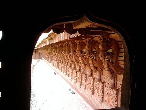 IndianPaths's tweet photo. #kuthiramalika #museum with a lot of artifacts. exquisitely #wood_carved #beautiful_south #south_Indian_tour
 https://t.co/MWnv5s0N8G https://t.co/N9Yl3ZGEQS