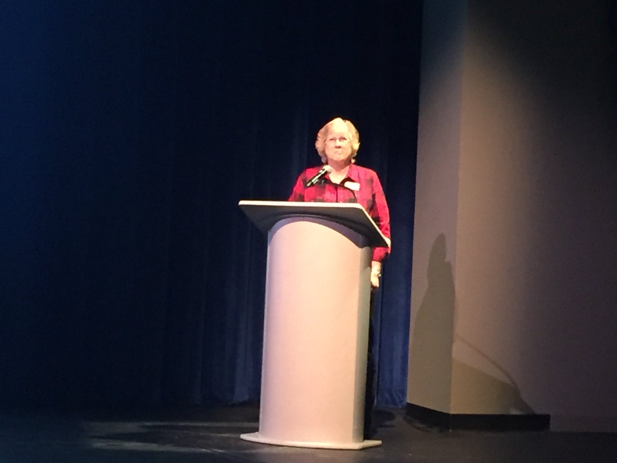 bentleywallace's tweet photo. Dr. Susanne Ashby.   Assessment info during #convocation2017 @pulaskitech https://t.co/pxSlcIDTUF